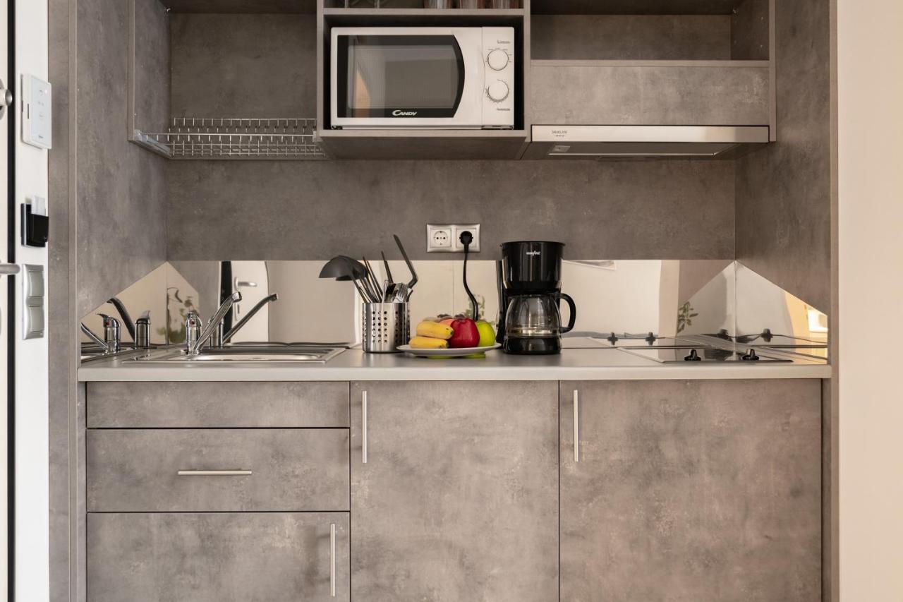 شقة A12 Pristine 1Bedrooom Flat Near Parthenon In Athens' Heart المظهر الخارجي الصورة